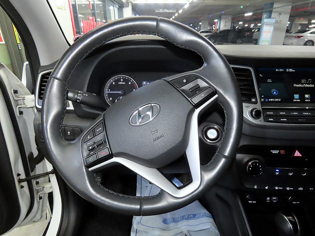 HYUNDAI Tucson - Vista 8