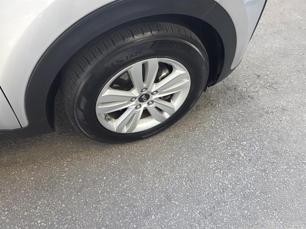 KIA Sportage 2016 Plateado - Importación desde Corea - HF Imports Iquique - Foto 19