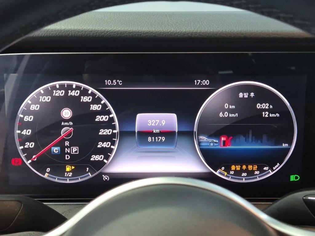 Mercedes Benz E class - Vista 6