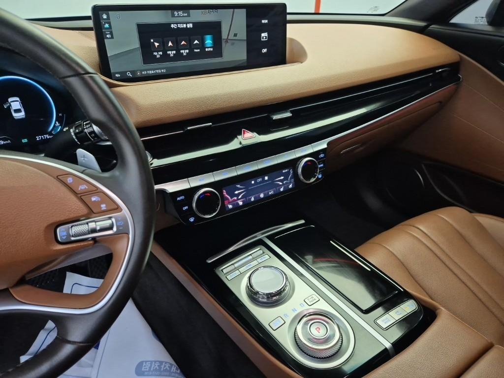 Genesis G80 - Vista 10