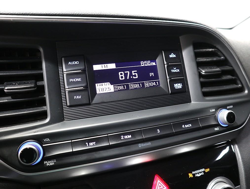 HYUNDAI Avante - Vista 12