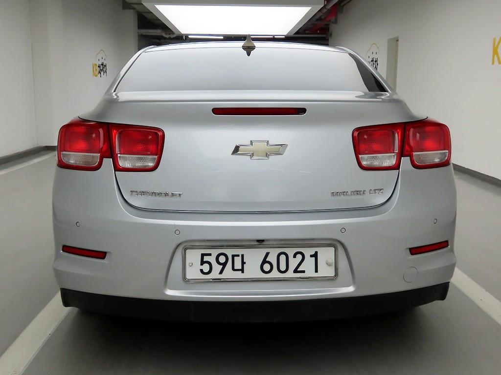 Chevrolet Malibu - Vista 4