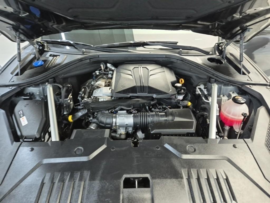 Genesis GV70 - Vista 5