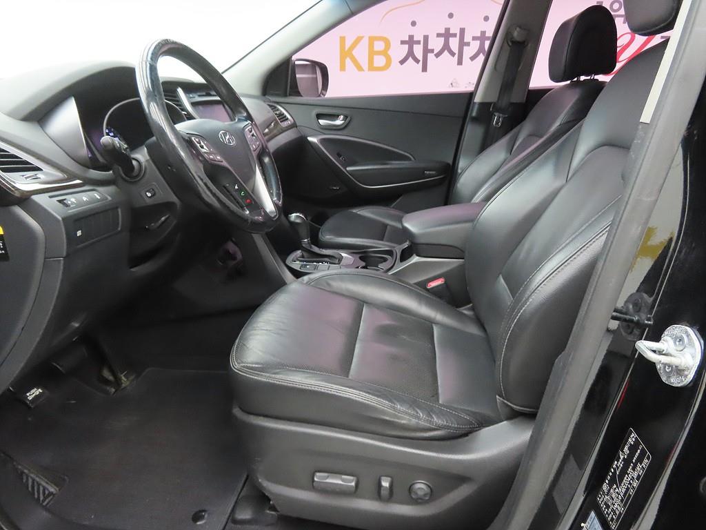 HYUNDAI Santa Fe - Vista 5