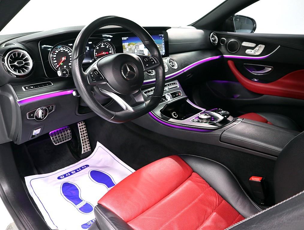 Mercedes Benz E class - Vista 5