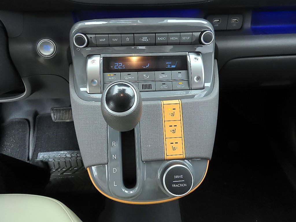 HYUNDAI Casper - Vista 10