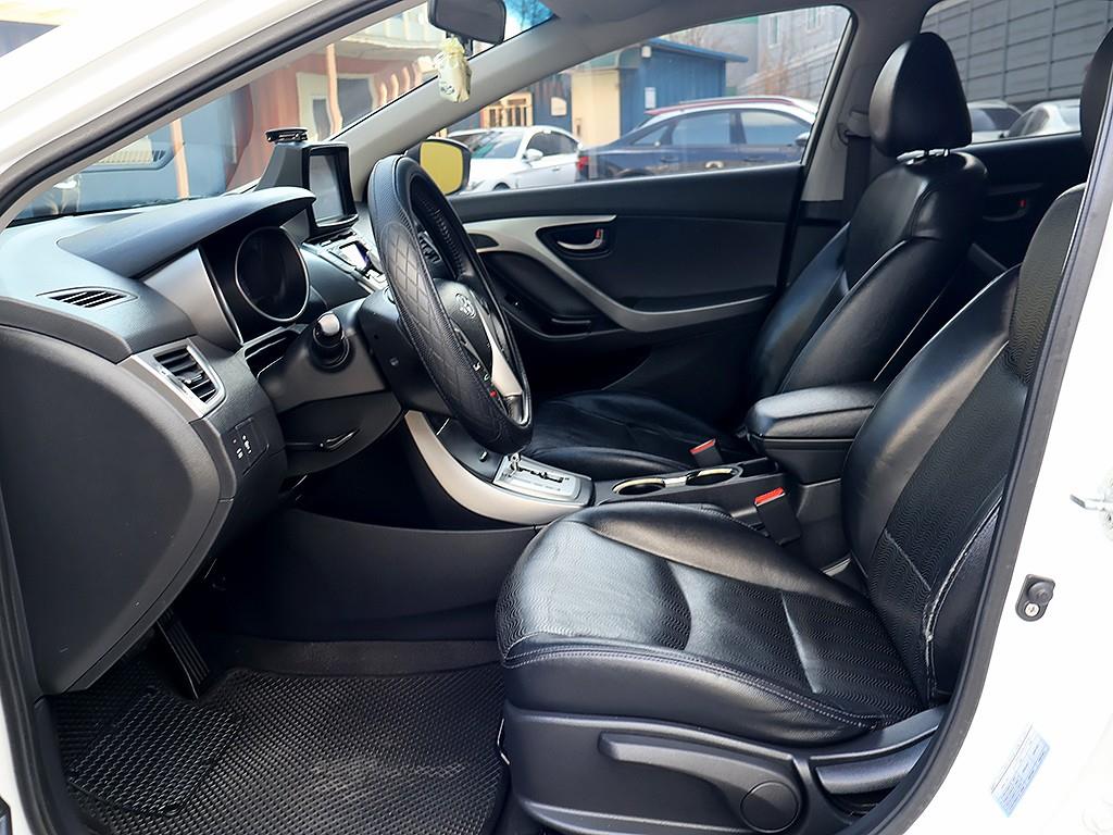 HYUNDAI Avante 2011 Blanco - Importación desde Corea - HF Imports Iquique - Foto 12