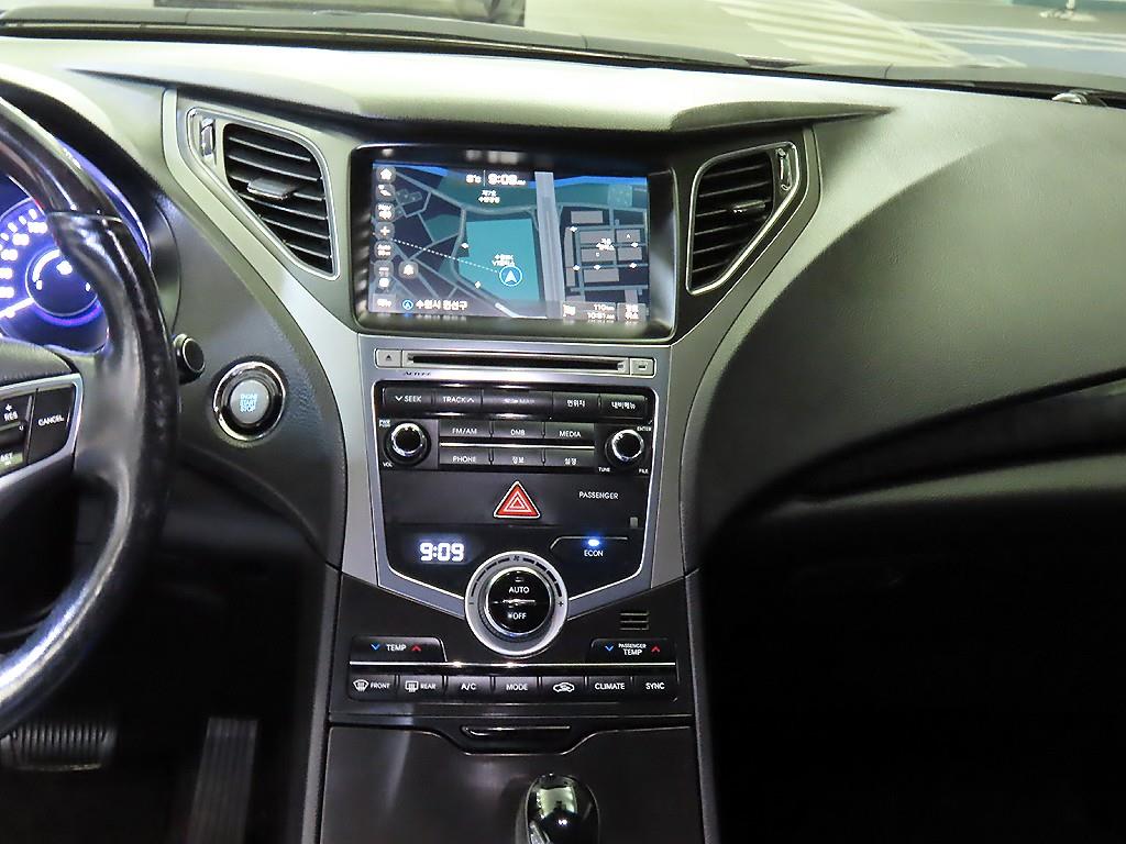 HYUNDAI Grandeur - Vista 11