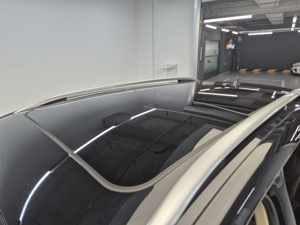 Volkswagen Touareg 2014 Negro - Importación desde Corea - HF Imports Iquique - Foto 13