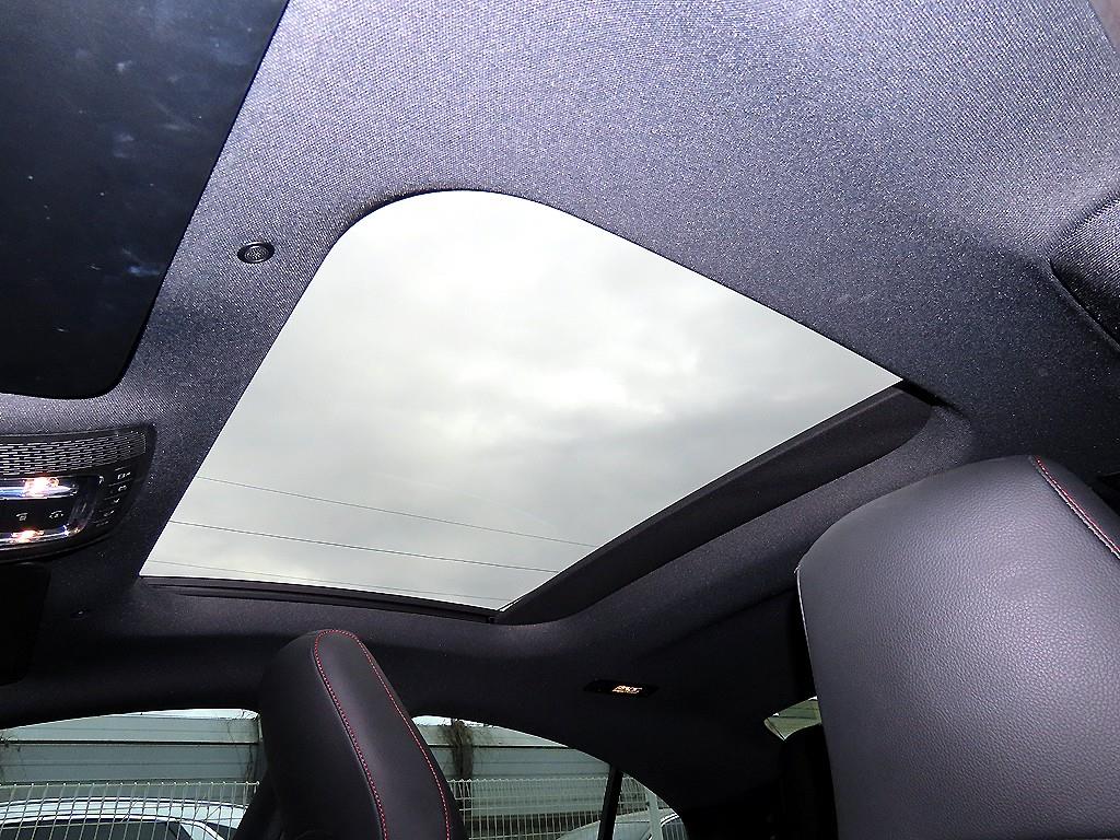 Mercedes Benz CLA Class 2020 Amarillo - Importación desde Corea - HF Imports Iquique - Foto 17