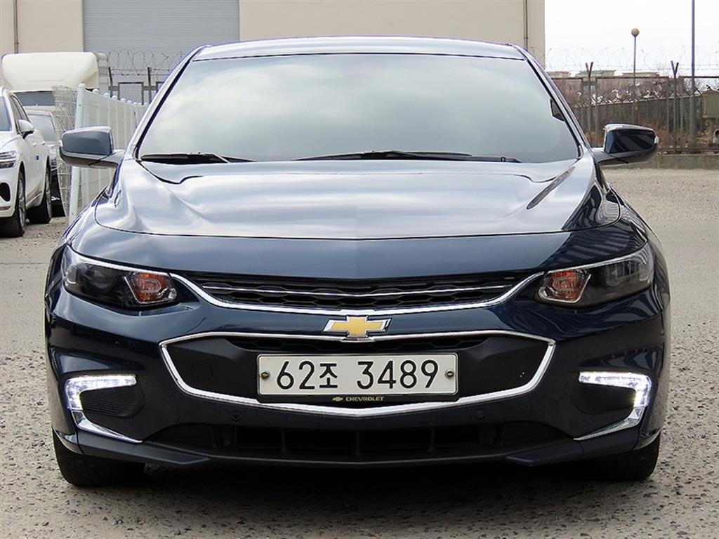 Chevrolet Malibu 2017 Azul - Importación desde Corea - HF Imports Iquique - Foto 1
