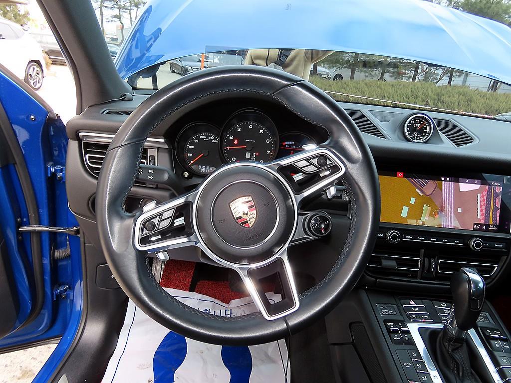 Porsche Macan - Vista 8