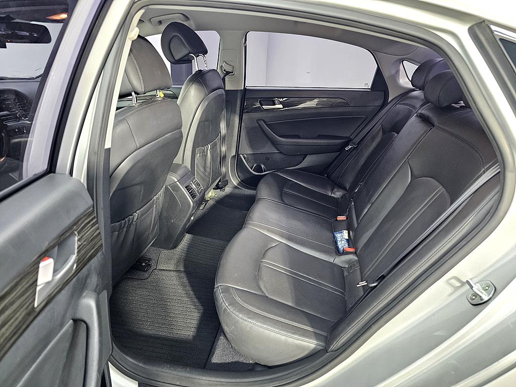 HYUNDAI Sonata - Vista 9