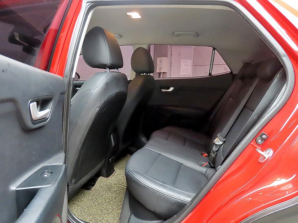 KIA Stonic - Vista 6