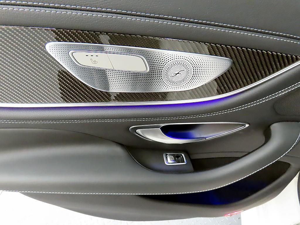 Mercedes Benz CLS Class - Vista 12