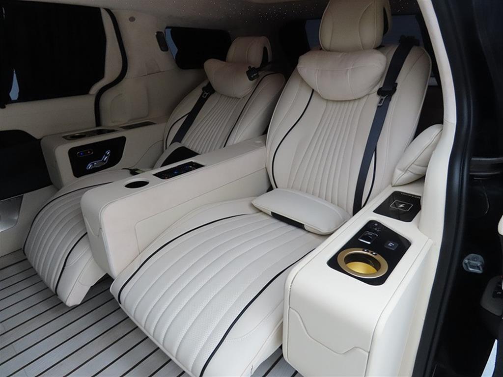 KIA Carnival - Vista 7