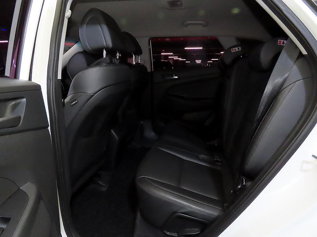 HYUNDAI Tucson - Vista 7