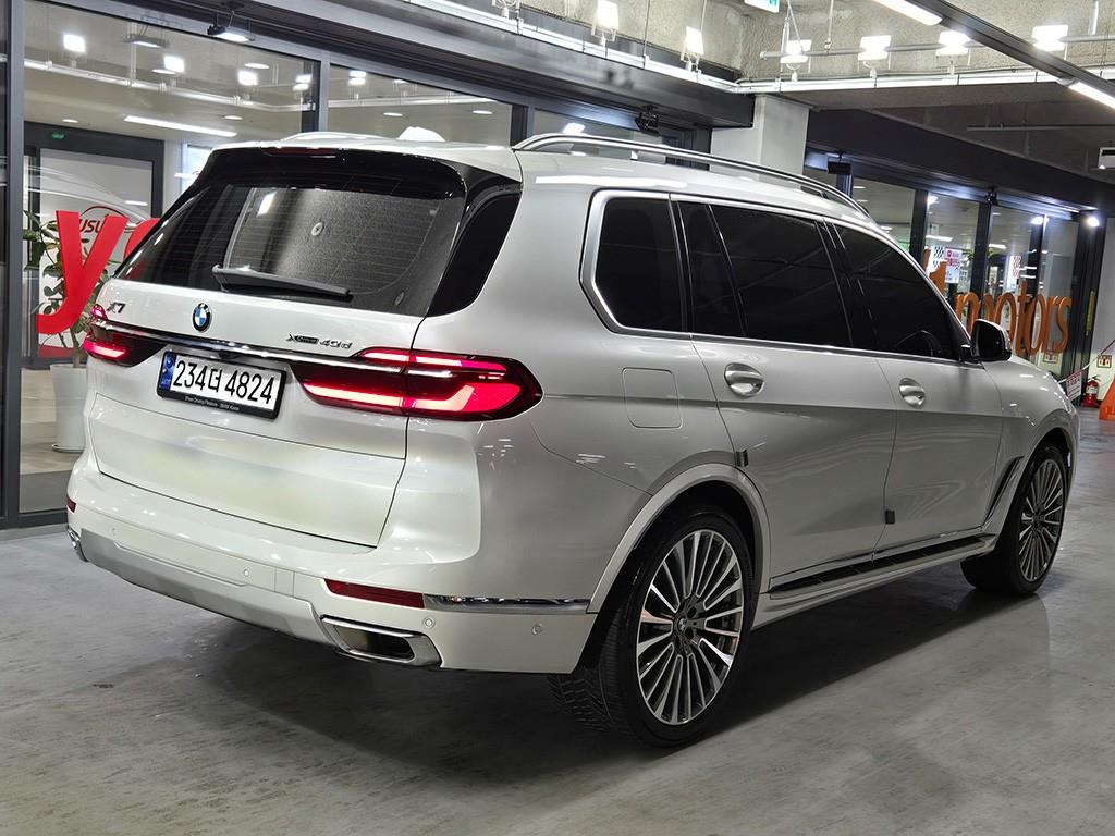 BMW X7 - Vista 4