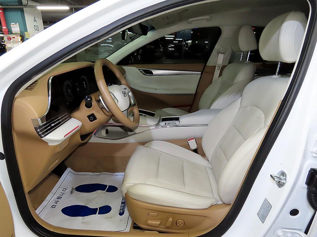 HYUNDAI Grandeur - Vista 9