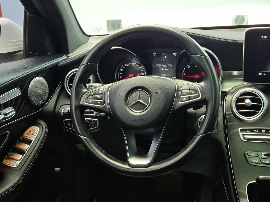 Mercedes Benz GLC Class - Vista 11