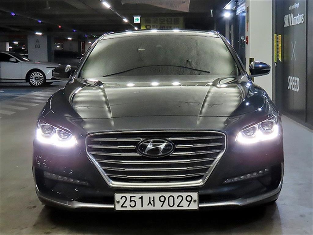 HYUNDAI Grandeur - Vista 2