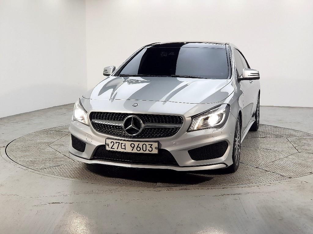 Mercedes Benz CLA Class - Vista 2