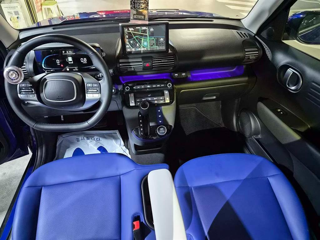 HYUNDAI Casper - Vista 10