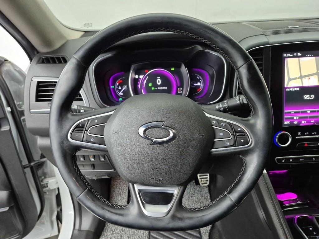 SAMSUNG QM6 - Vista 9