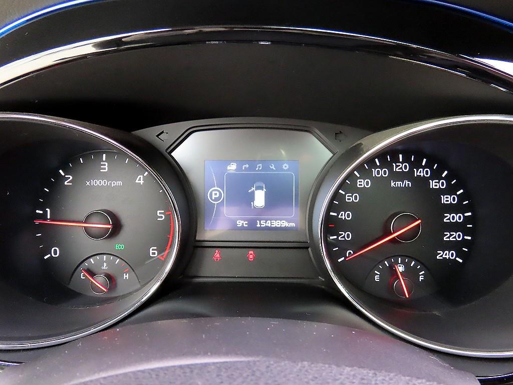 KIA Carnival - Vista 9