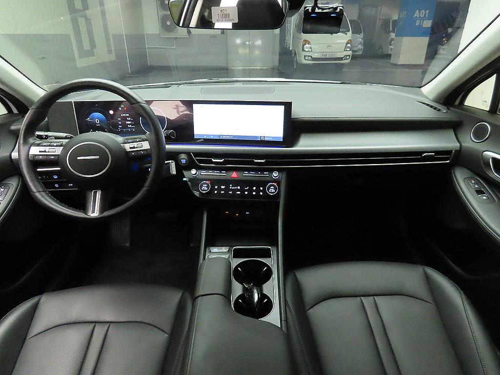 HYUNDAI Sonata - Vista 8