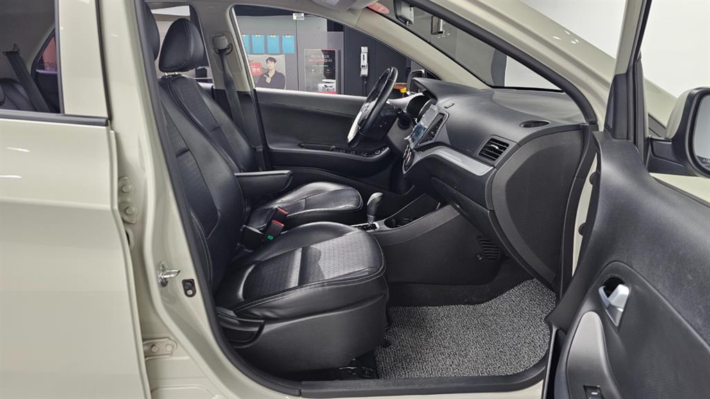 KIA Morning - Vista 11