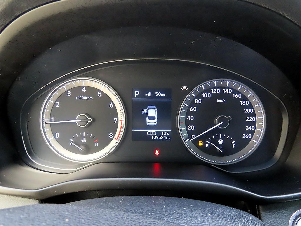 HYUNDAI Grandeur - Vista 9