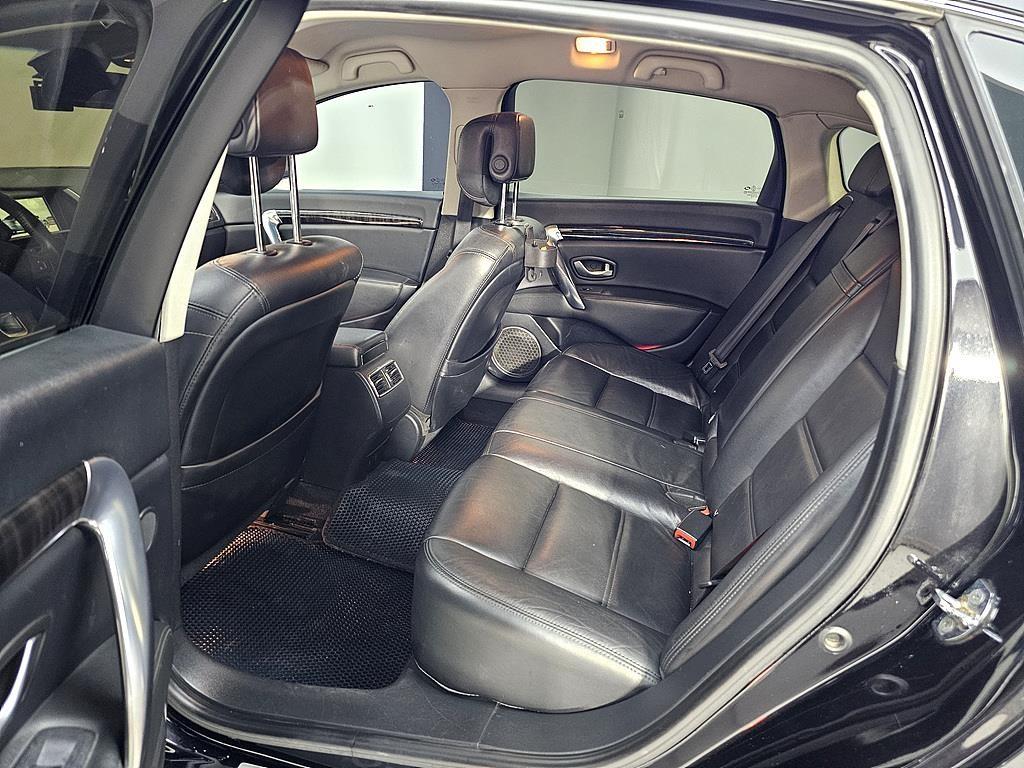 SAMSUNG SM7 - Vista 9