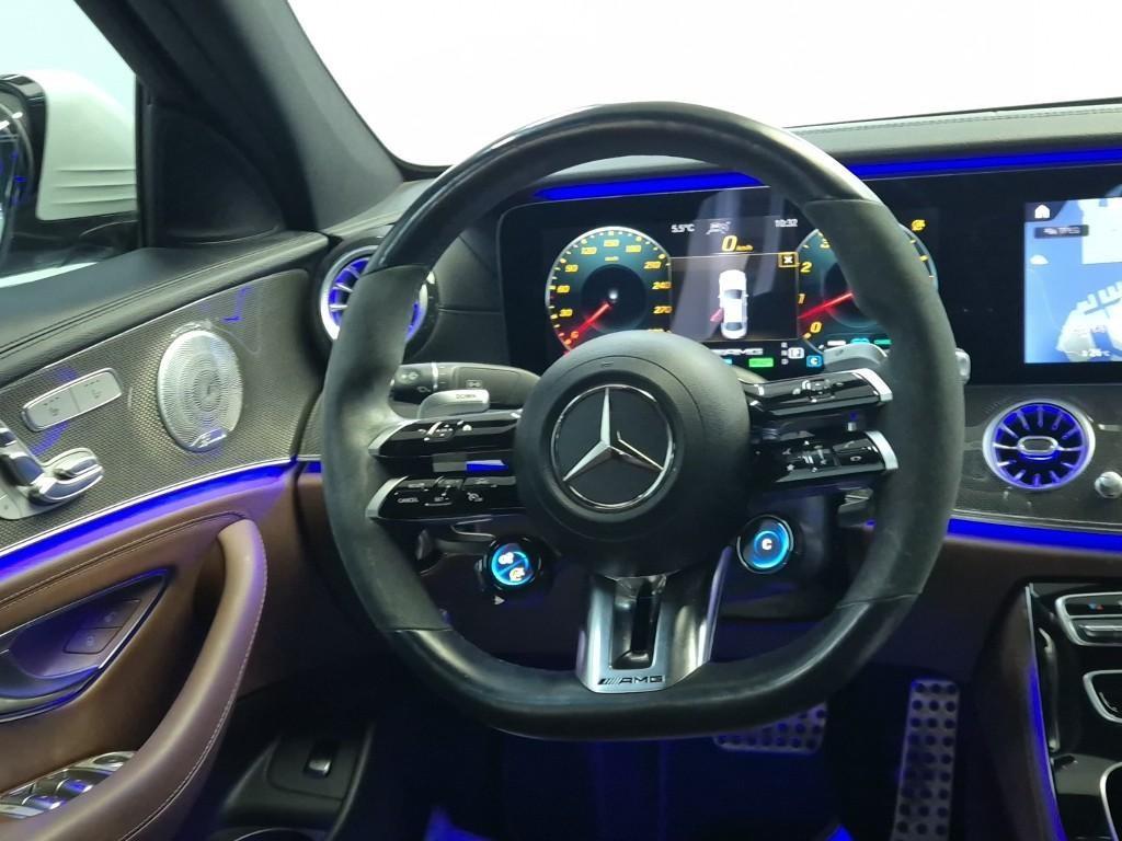 Mercedes Benz E class - Vista 9