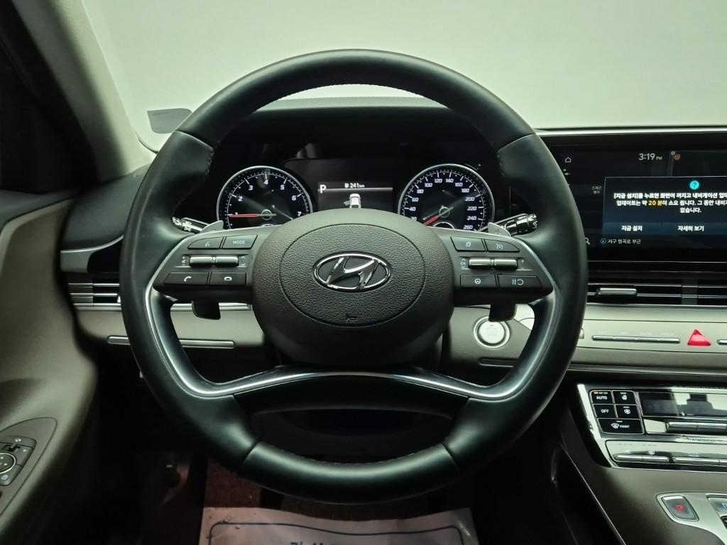 HYUNDAI Grandeur - Vista 9