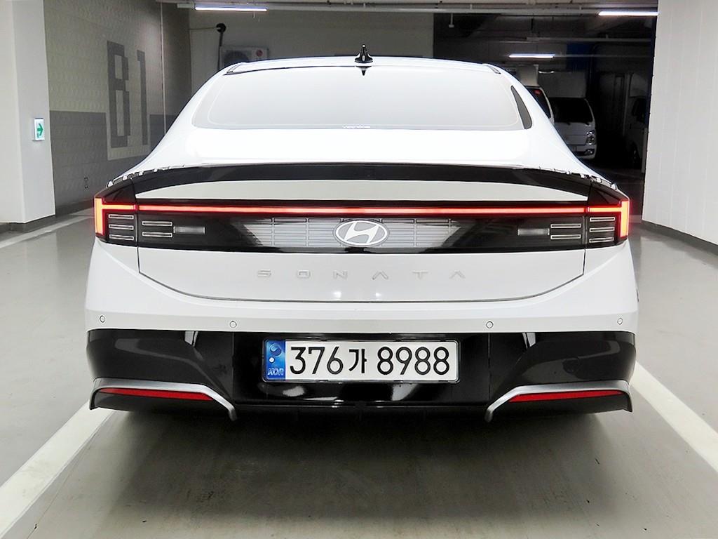 HYUNDAI Sonata - Vista 3