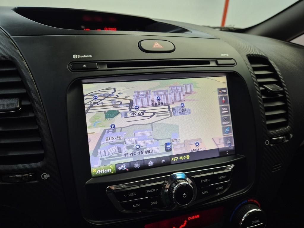 KIA K3 2013 Blanco - Importación desde Corea - HF Imports Iquique - Foto 13