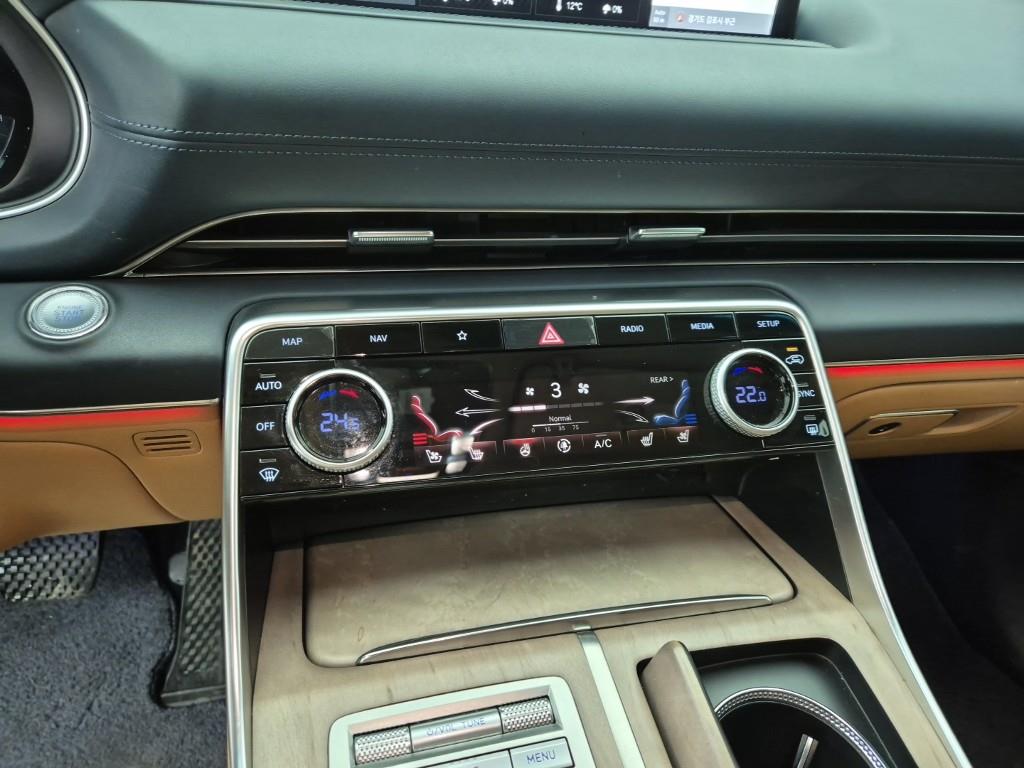 Genesis GV80 - Vista 10