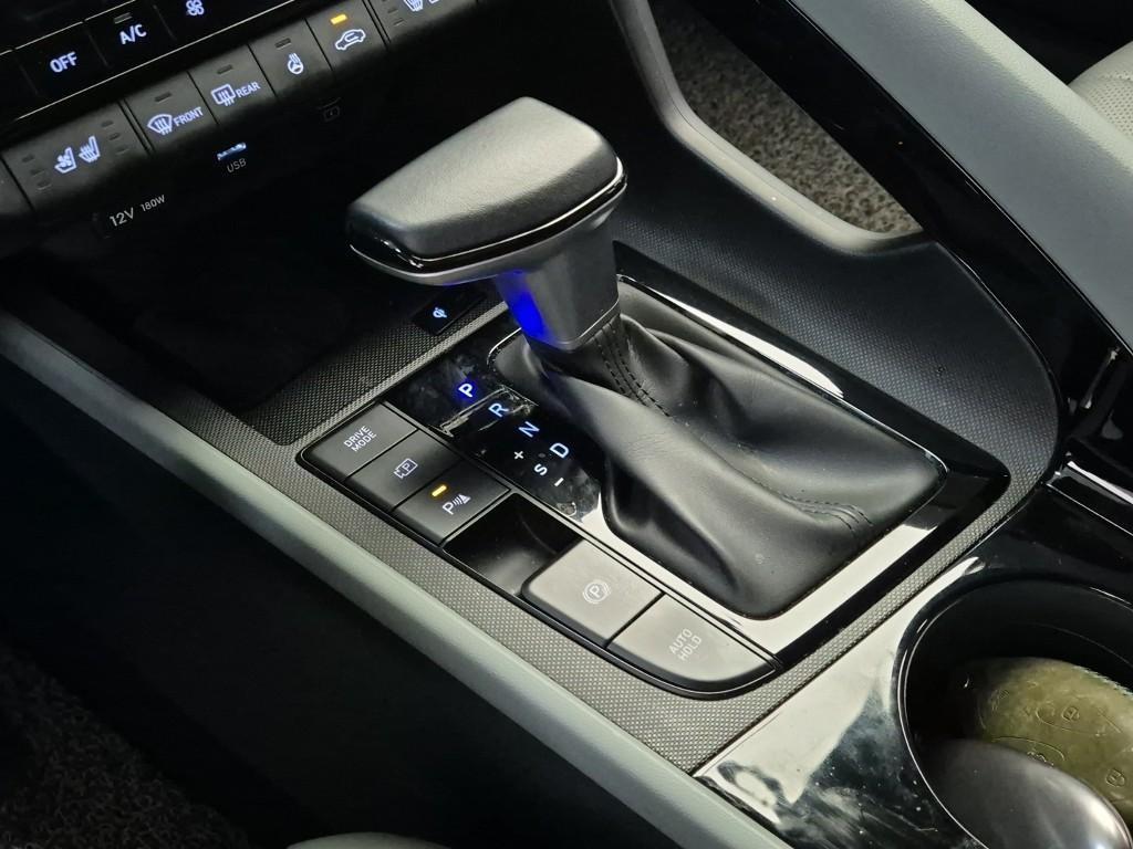 HYUNDAI Avante - Vista 8