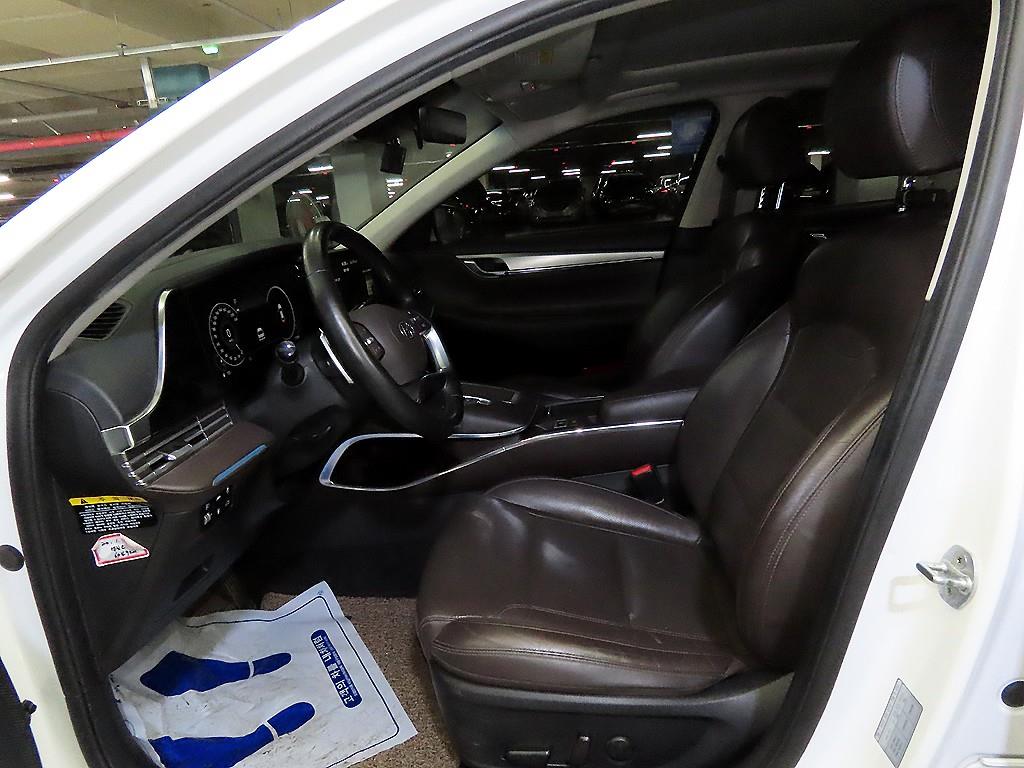 HYUNDAI Grandeur - Vista 6