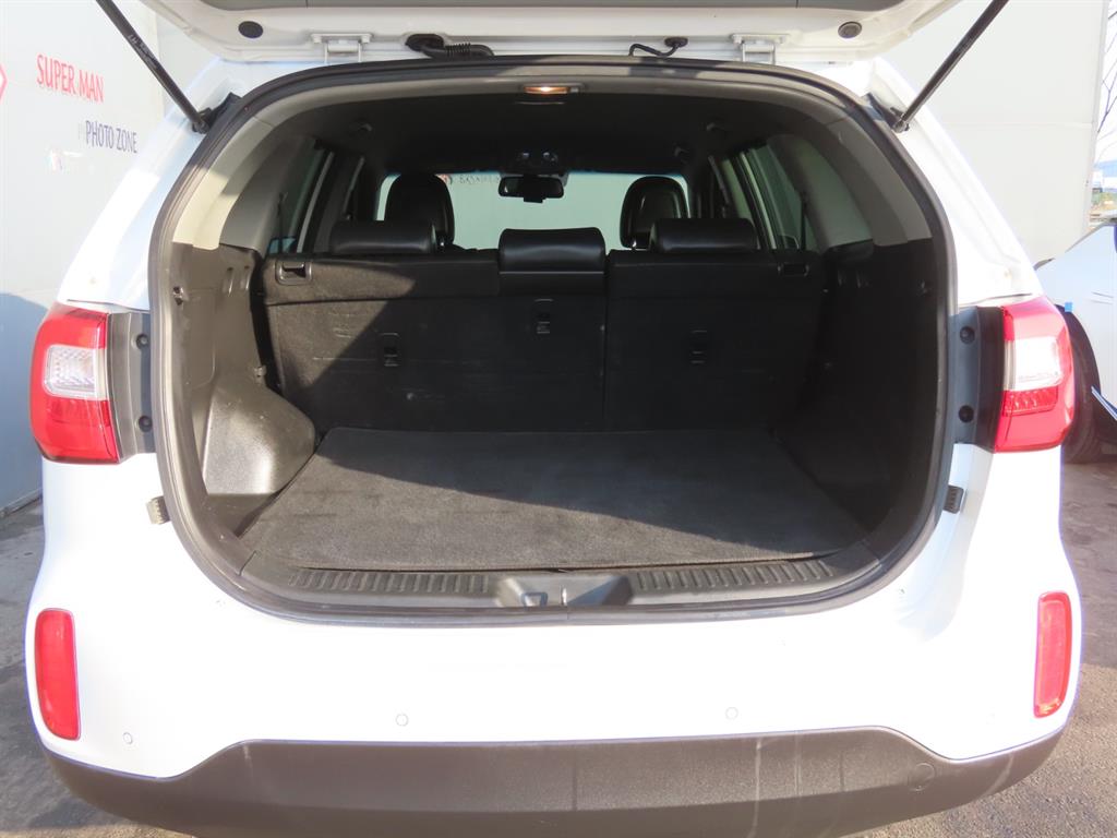 KIA Sorento - Vista 9