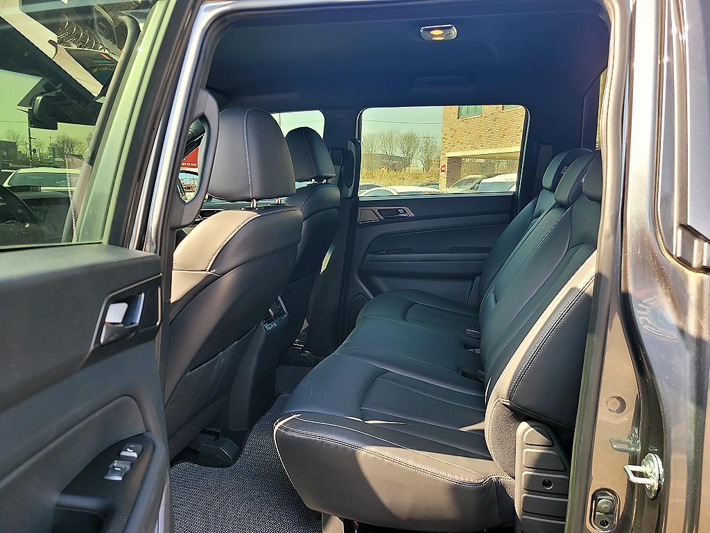 Ssangyong Rexton - Vista 7