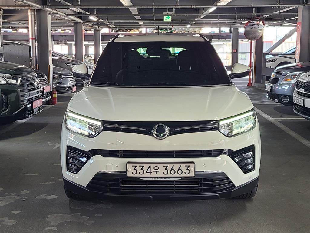 Ssangyong Tivoli - Vista 3