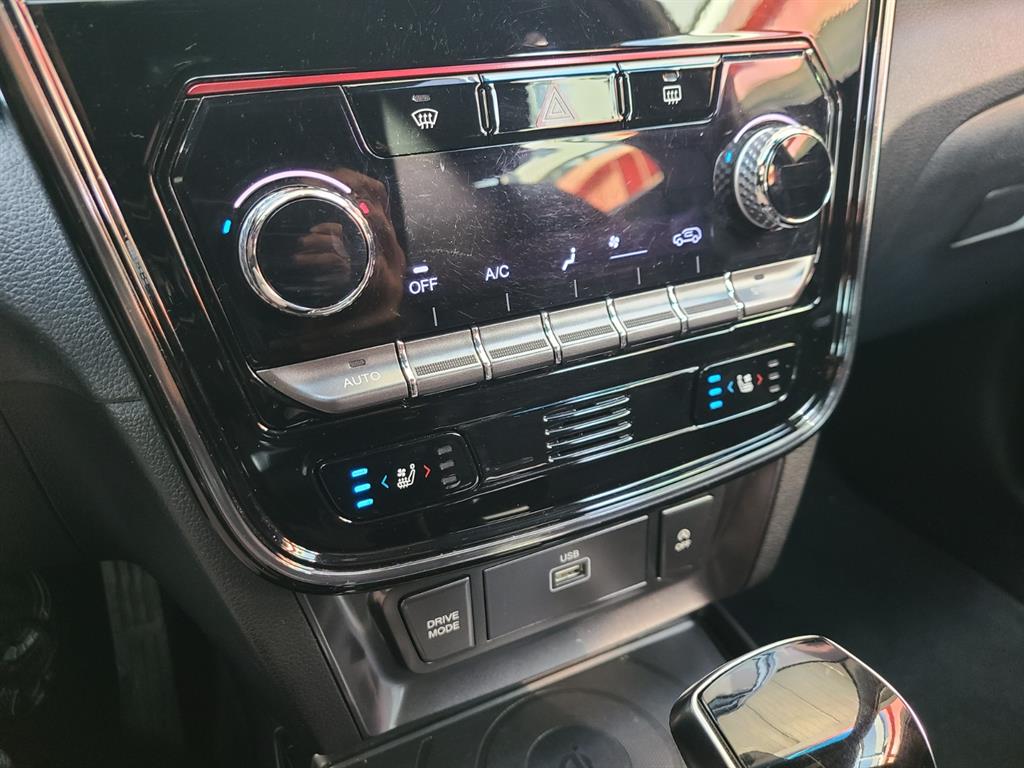 Ssangyong Tivoli - Vista 8