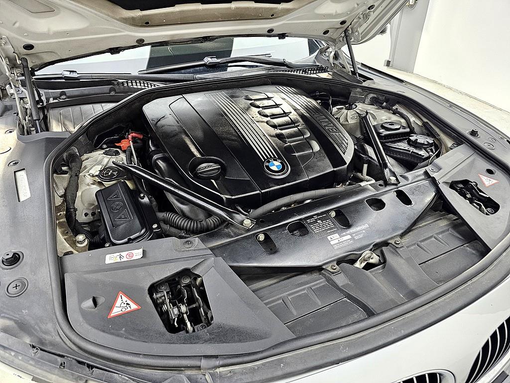 BMW 7 Series - Vista 6