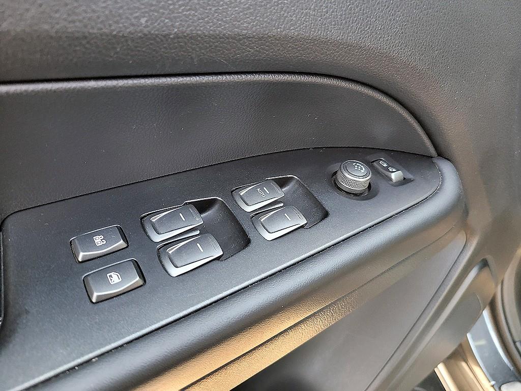 Ssangyong Rexton - Vista 12