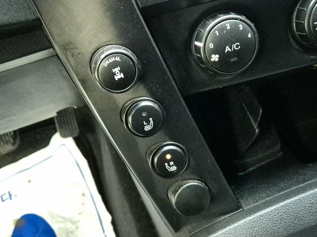 Ssangyong Korando 2014 Negro - Importación desde Corea - HF Imports Iquique - Foto 13