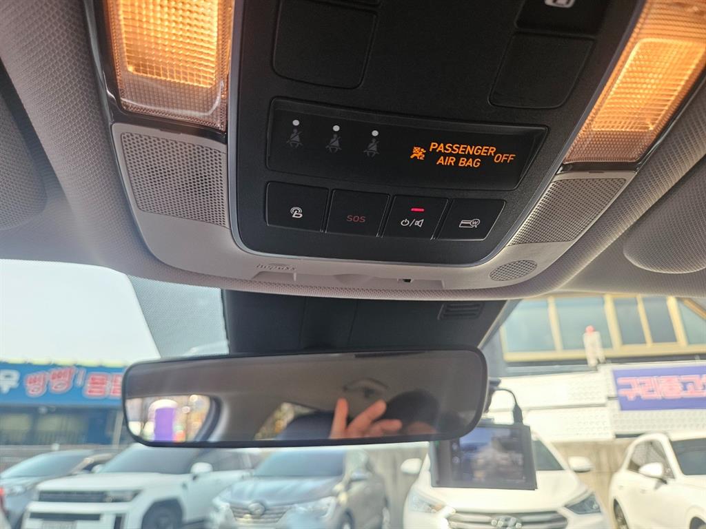 HYUNDAI Sonata - Vista 12