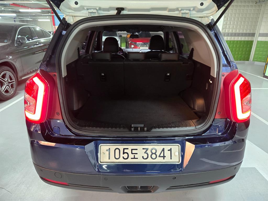 Ssangyong Tivoli - Vista 5