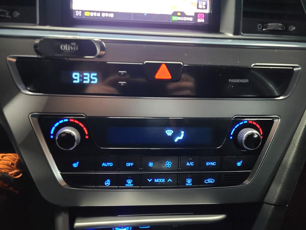 HYUNDAI Sonata - Vista 9